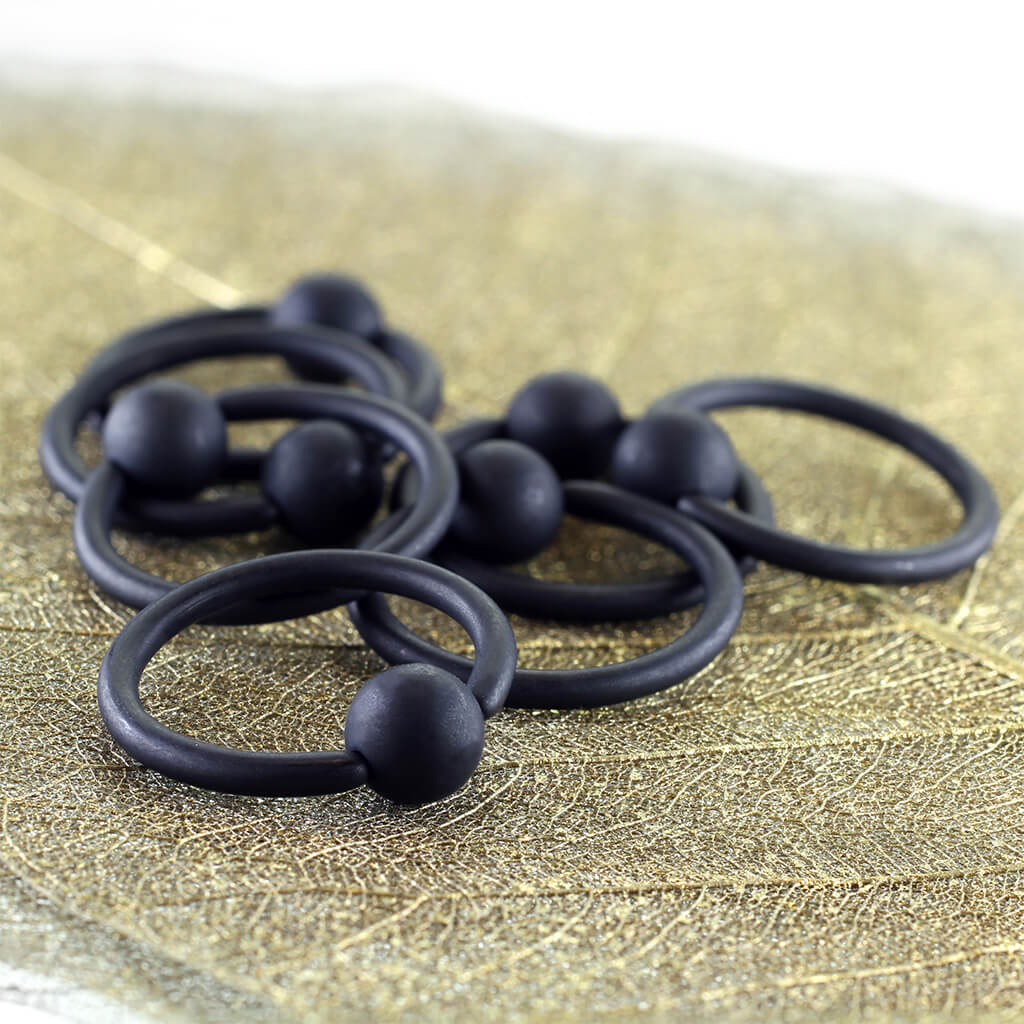 Ring Ball Black Captive Bead