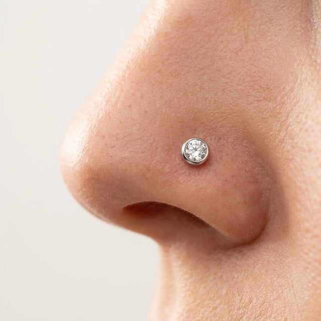 Nasenpiercing – Stecker mit Kristall
